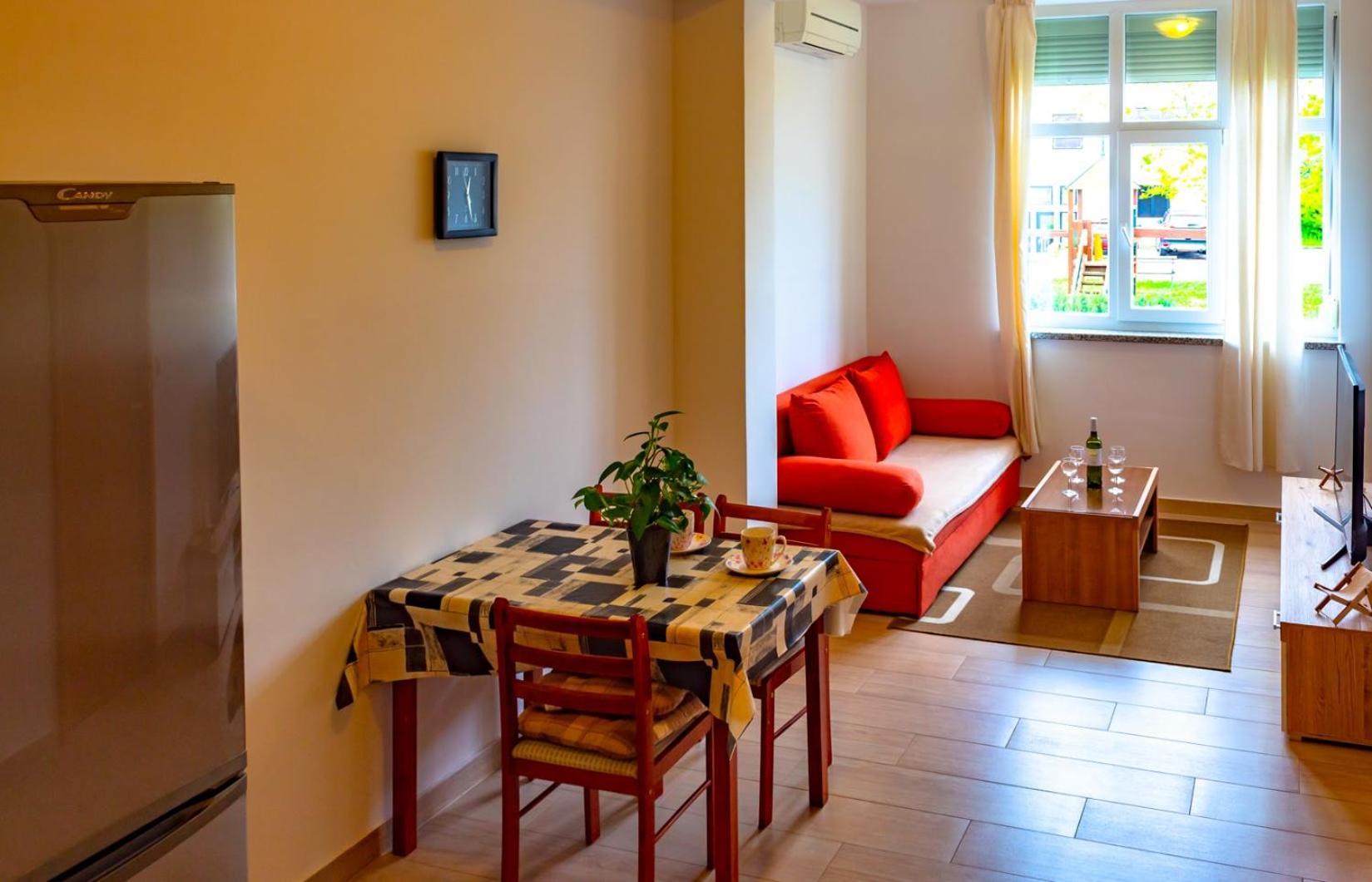 Apartment Botic Пореч Екстериор снимка