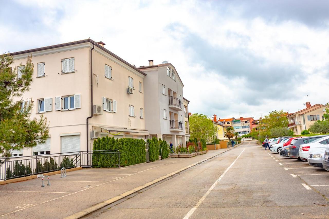 Apartment Botic Пореч Екстериор снимка