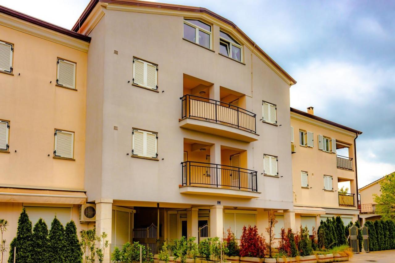 Apartment Botic Пореч Екстериор снимка