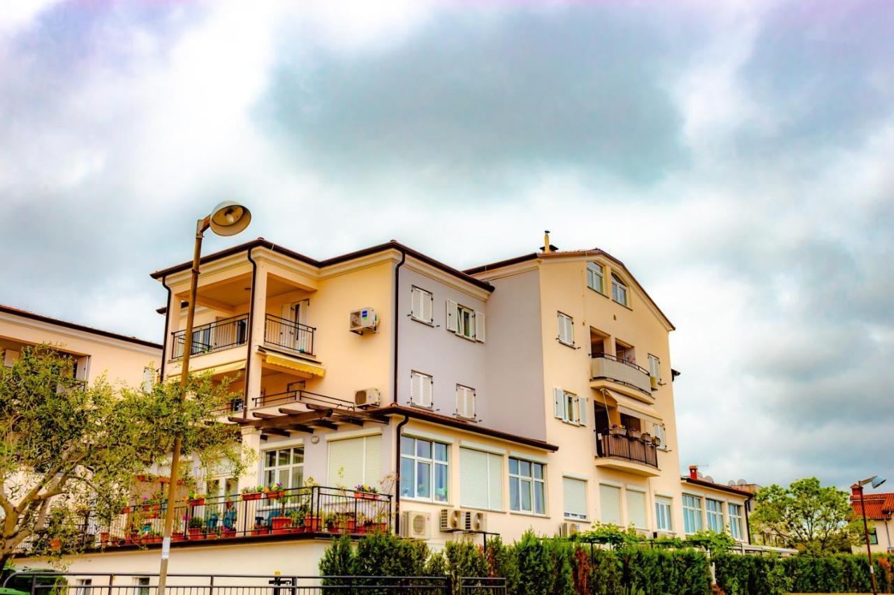 Apartment Botic Пореч Екстериор снимка