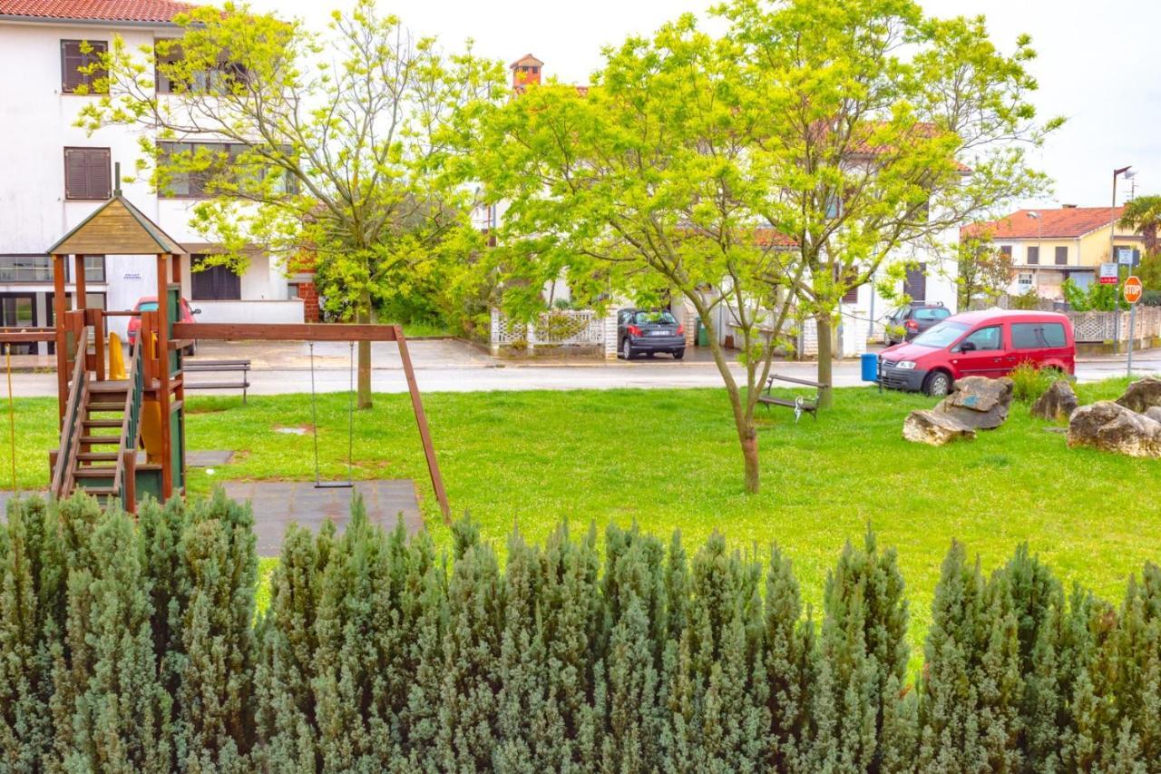 Apartment Botic Пореч Екстериор снимка